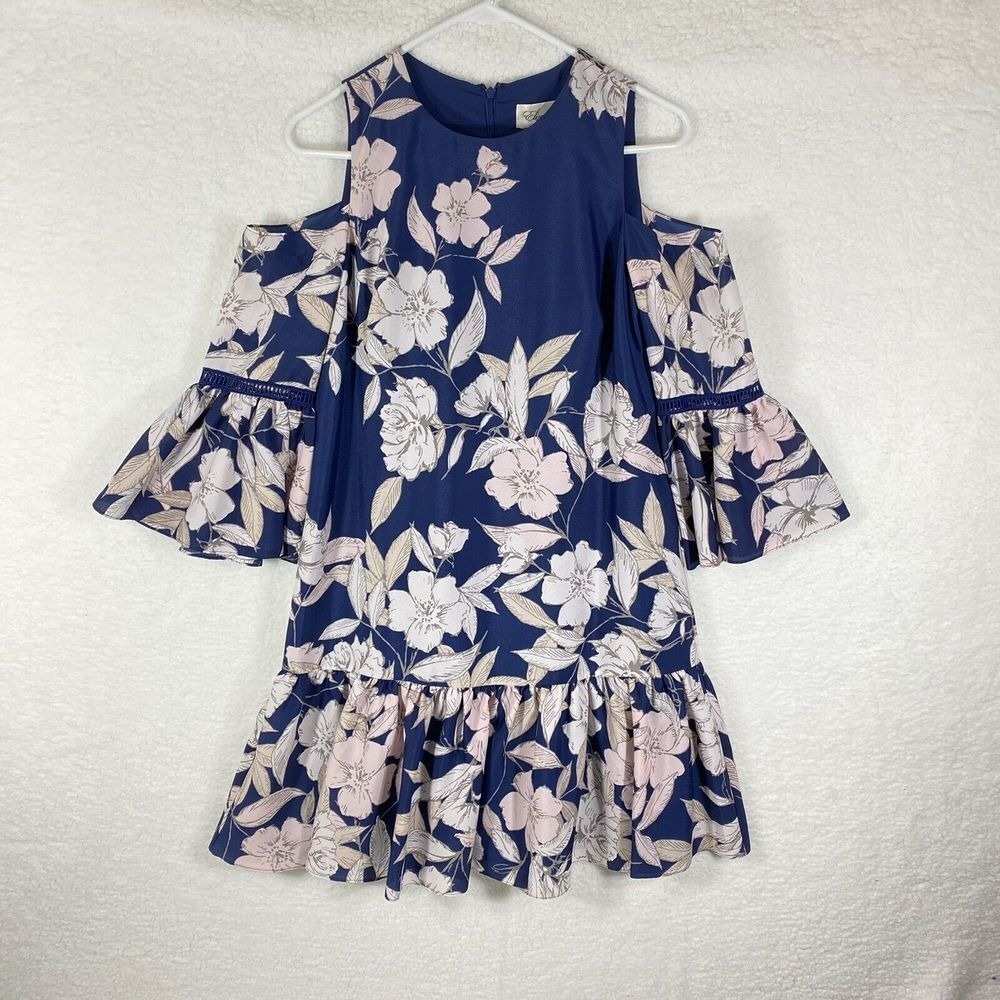 NWT Eliza J Dress Size 4 Navy Blush Floral Cold Shoulder Shift Bell Sleeves